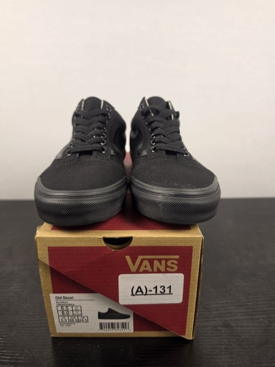 Vans Other - Vans Men's Old Skool Low-Top Skate Shoes - Black
